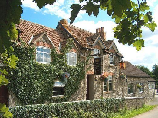 The Hunters Rest Inn Clutton Zewnętrze zdjęcie